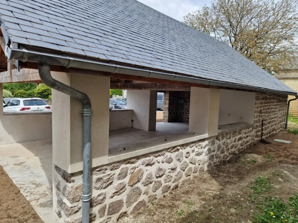 Maçonnerie près de Treignac